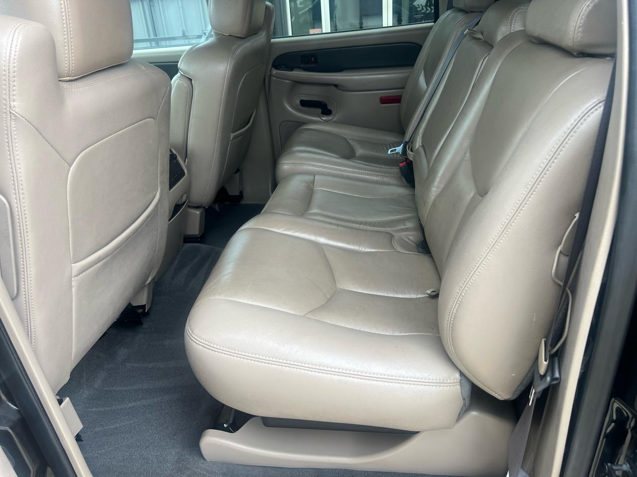 Chevrolet Avalanche 1500 2WD 2004