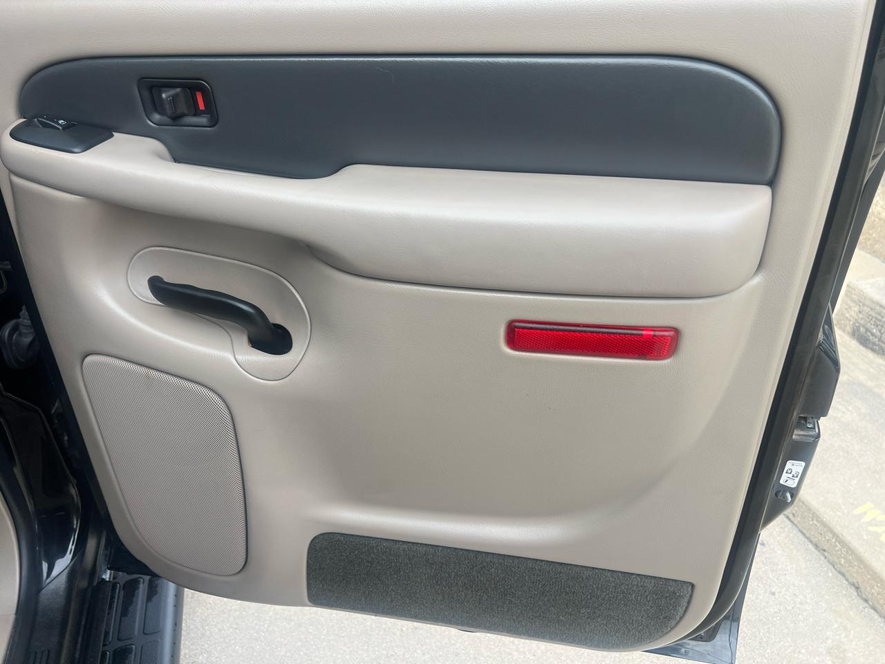 Chevrolet Avalanche 1500 2WD 2004