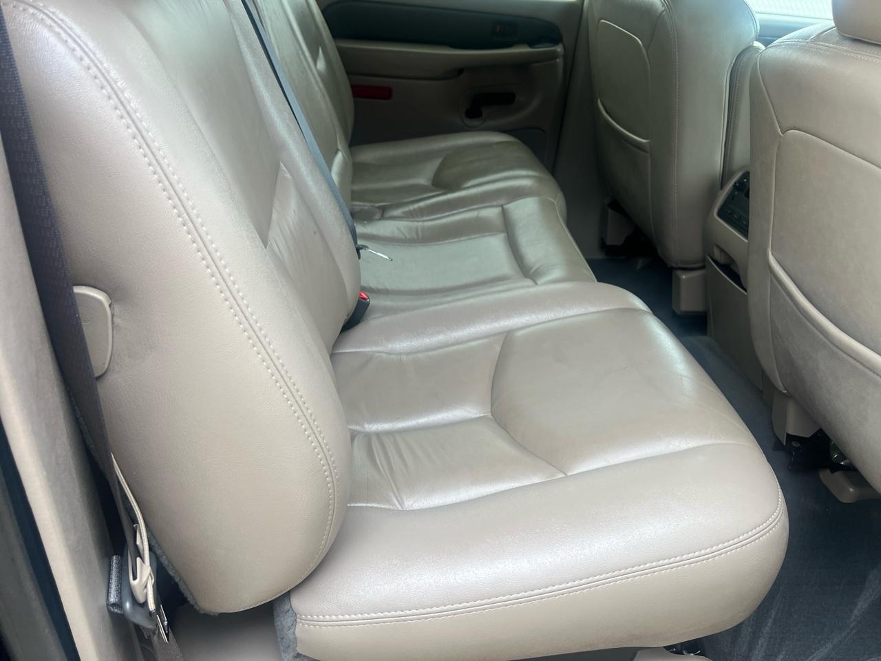 Chevrolet Avalanche 1500 2WD 2004