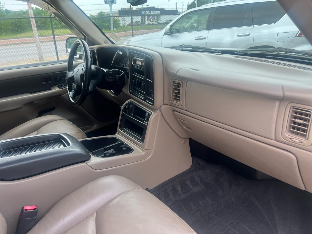 Chevrolet Avalanche 1500 2WD 2004