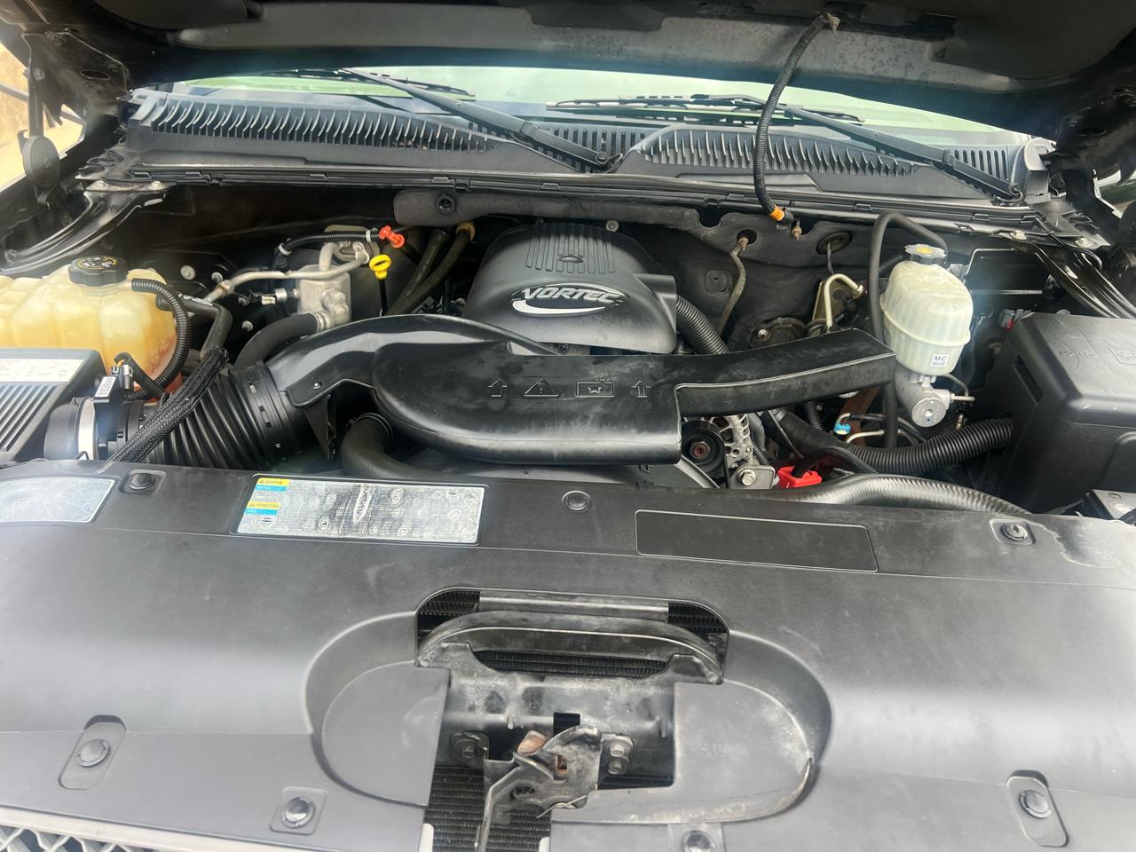 Chevrolet Avalanche 1500 2WD 2004