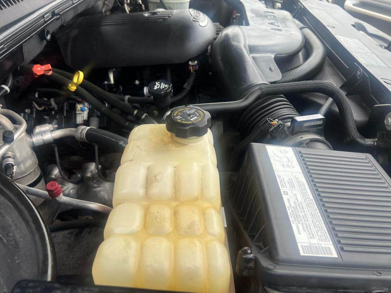 Chevrolet Avalanche 1500 2WD 2004