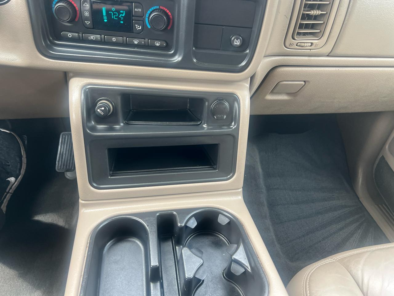 Chevrolet Avalanche 1500 2WD 2004