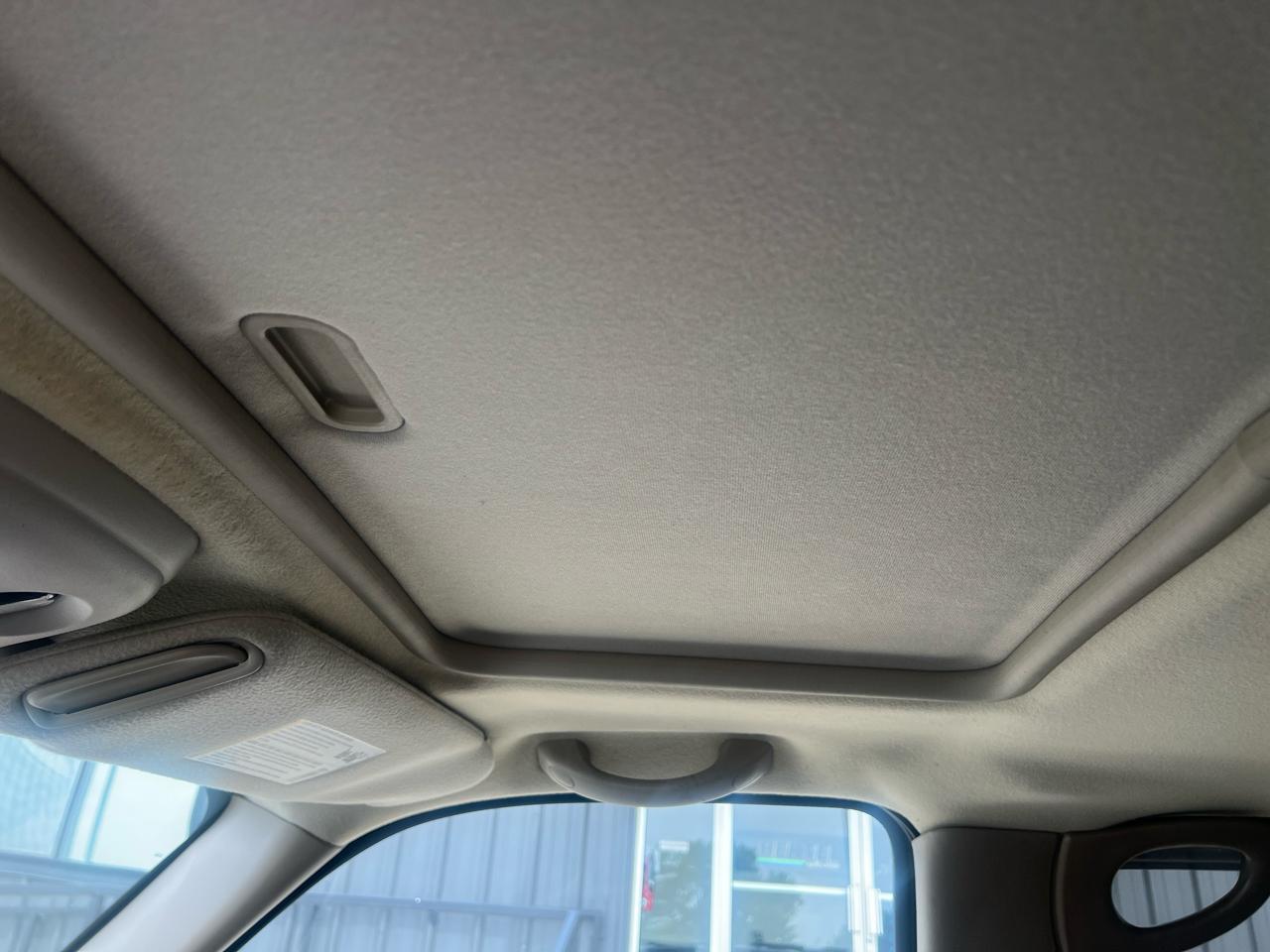 Chevrolet Avalanche 1500 2WD 2004