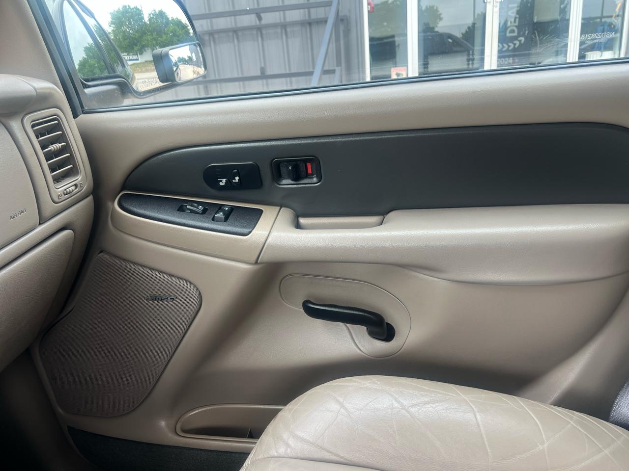 Chevrolet Avalanche 1500 2WD 2004