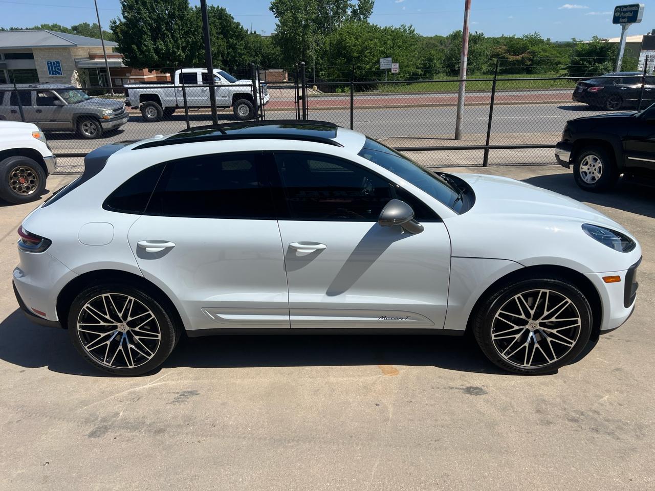 Porsche Macan Base 2026