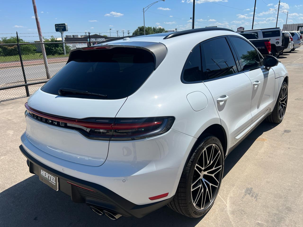 Porsche Macan Base 2026