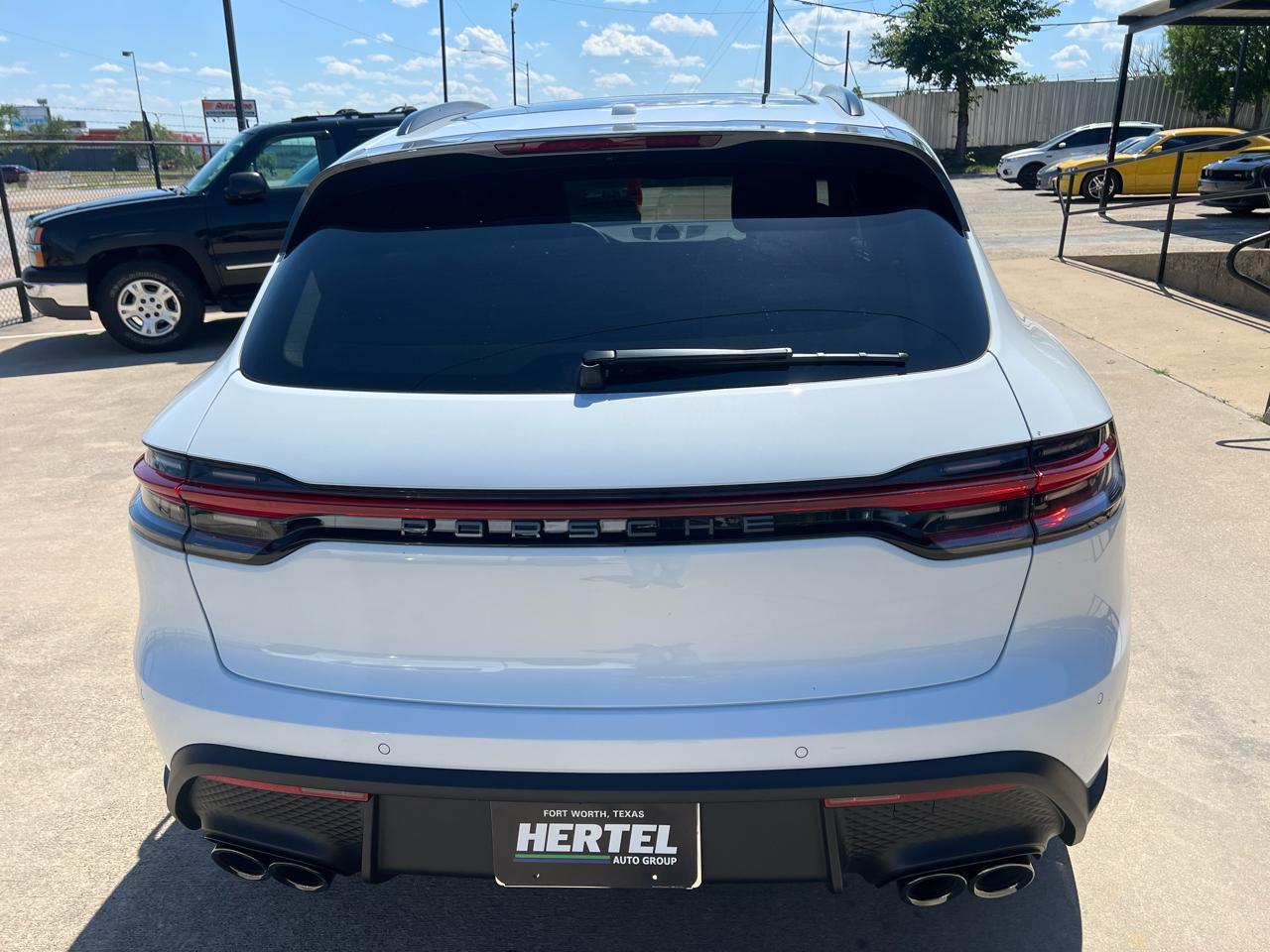 Porsche Macan Base 2026