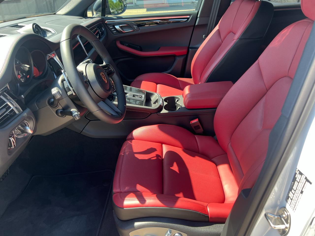 Porsche Macan Base 2026