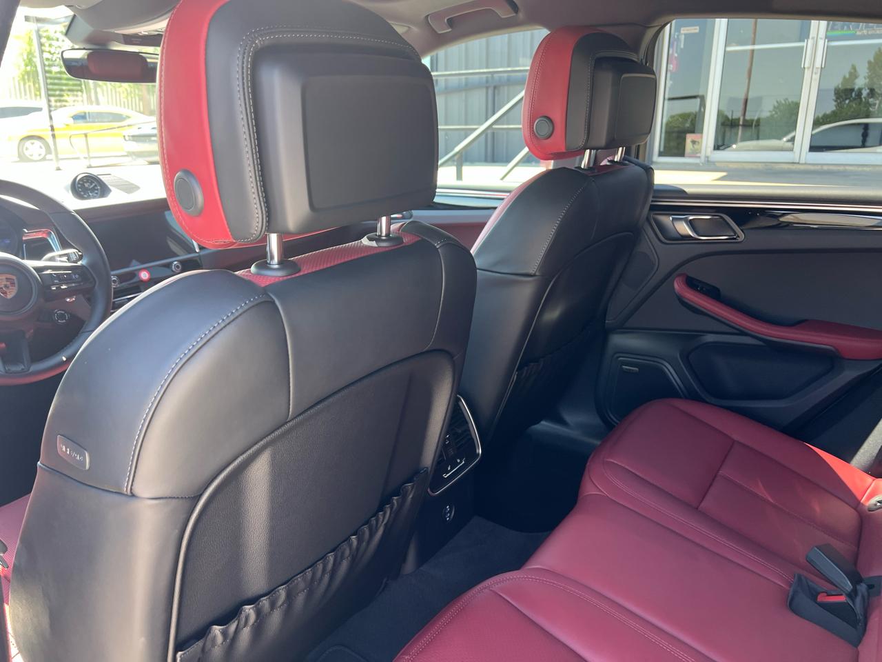 Porsche Macan Base 2026