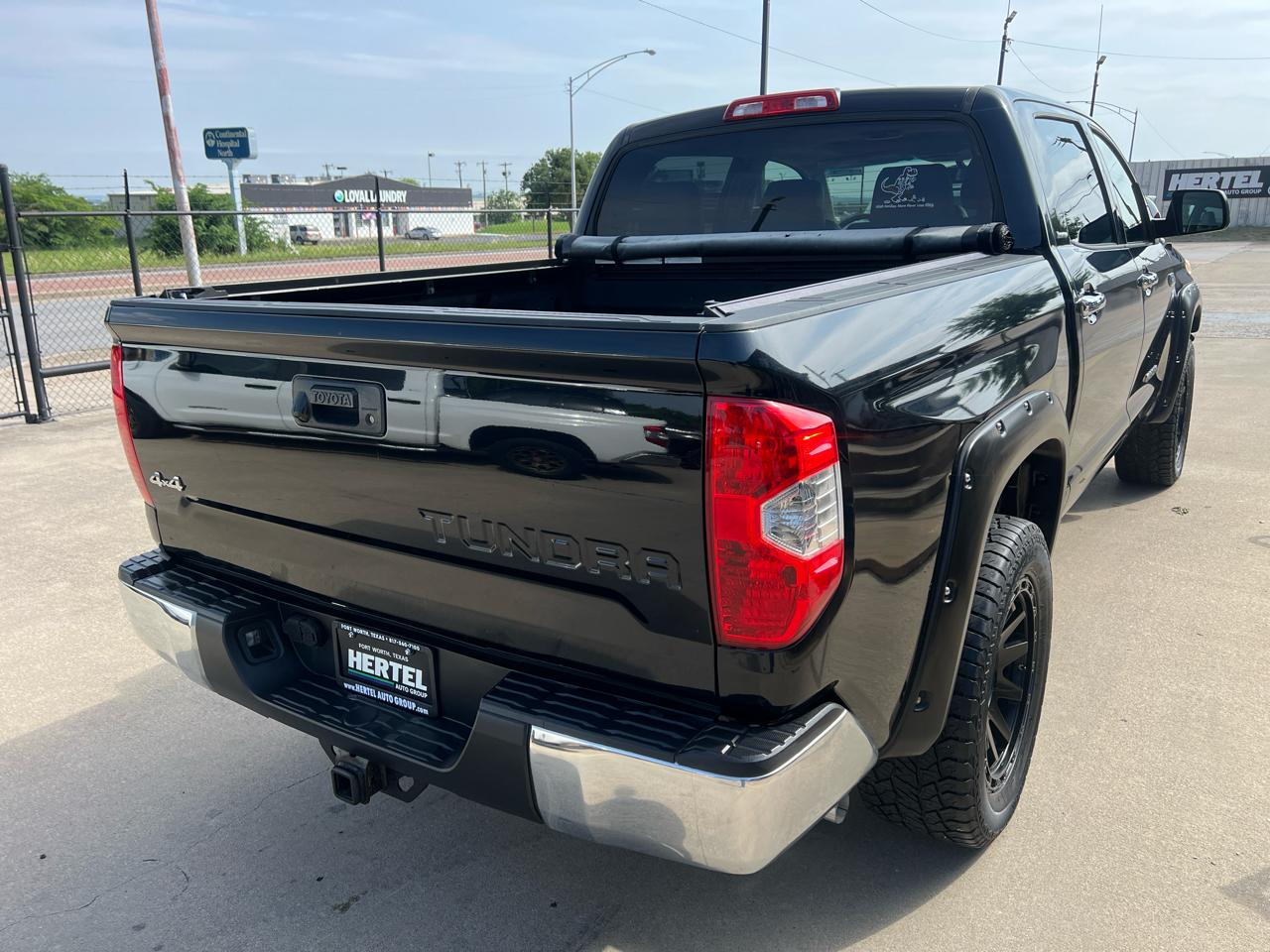 Toyota Tundra Limited 5.7L FFV CrewMax 4WD 2014
