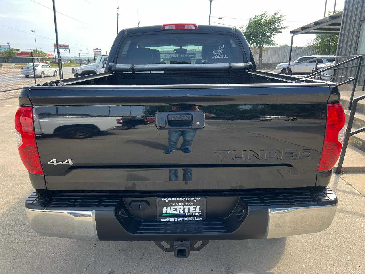 Toyota Tundra Limited 5.7L FFV CrewMax 4WD 2014