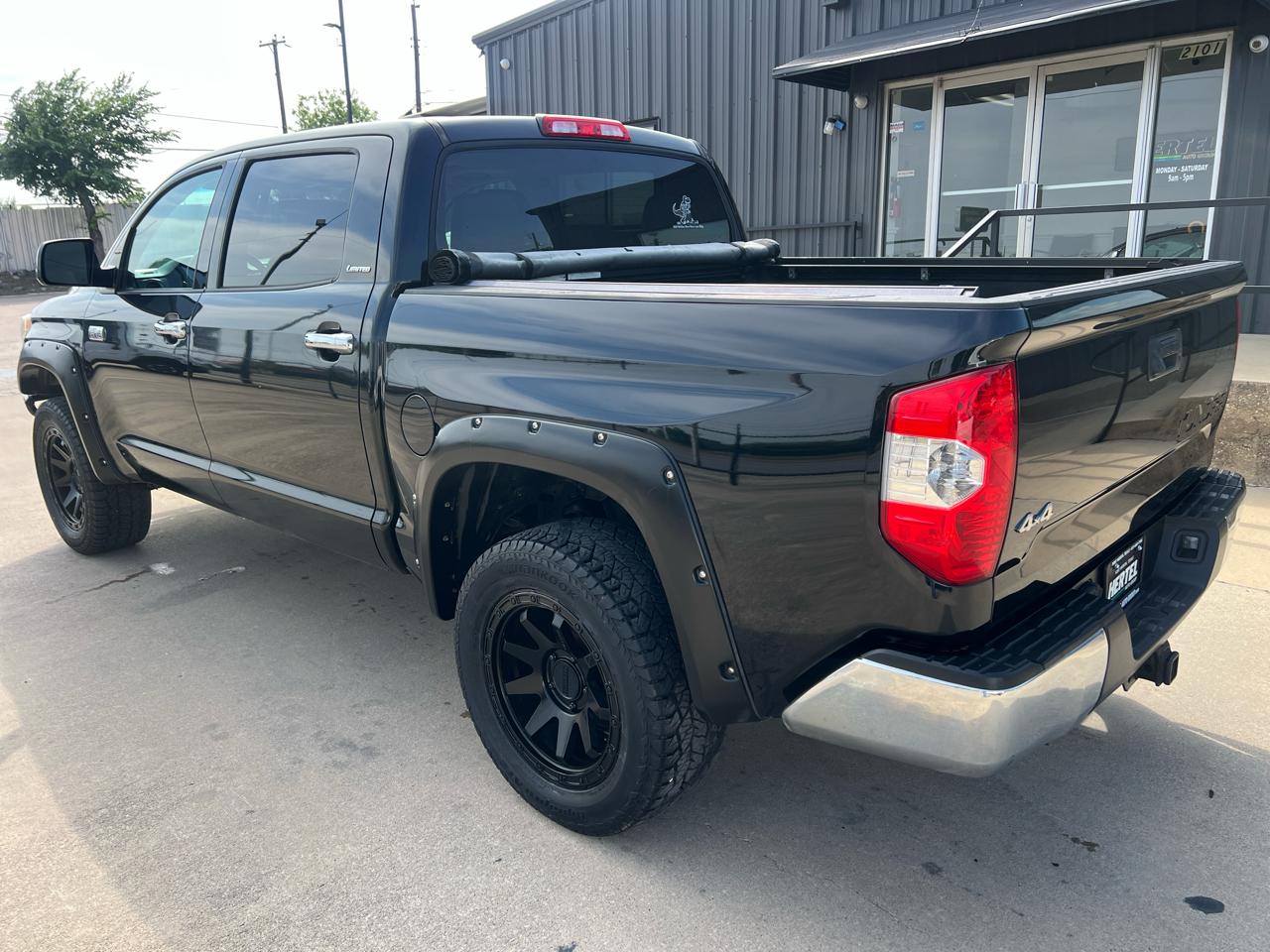 Toyota Tundra Limited 5.7L FFV CrewMax 4WD 2014