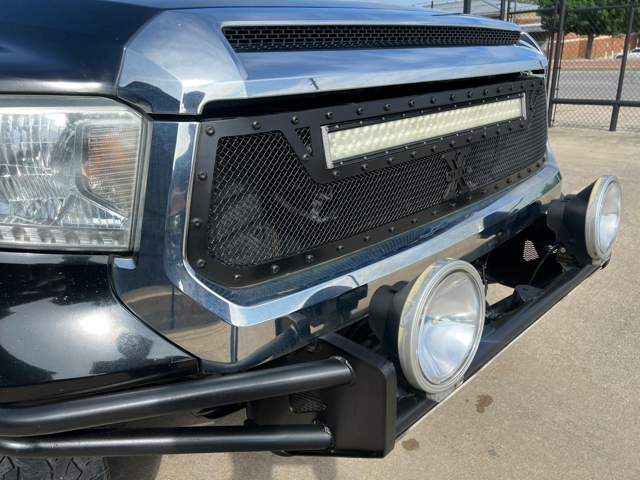 Toyota Tundra Limited 5.7L FFV CrewMax 4WD 2014
