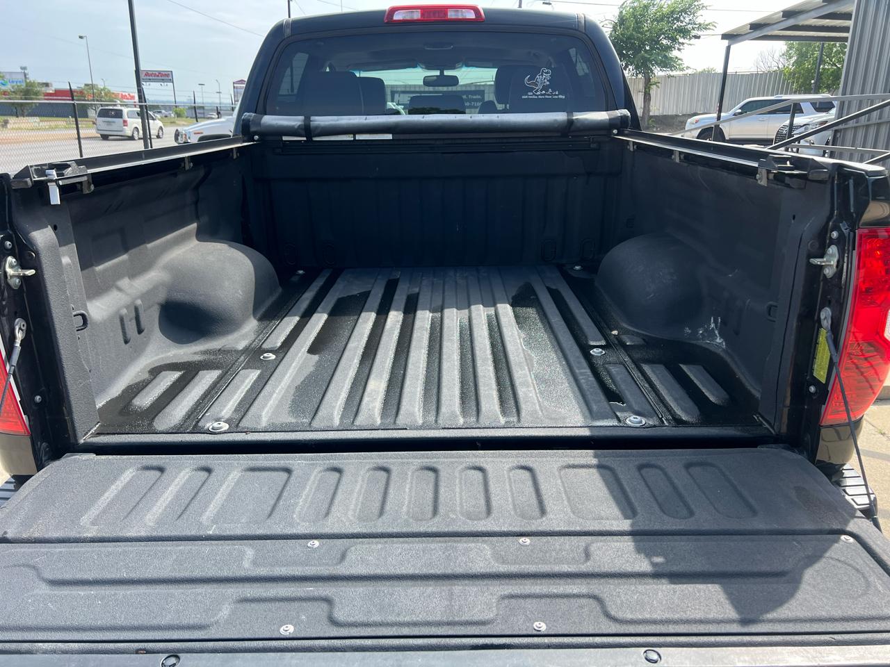 Toyota Tundra Limited 5.7L FFV CrewMax 4WD 2014