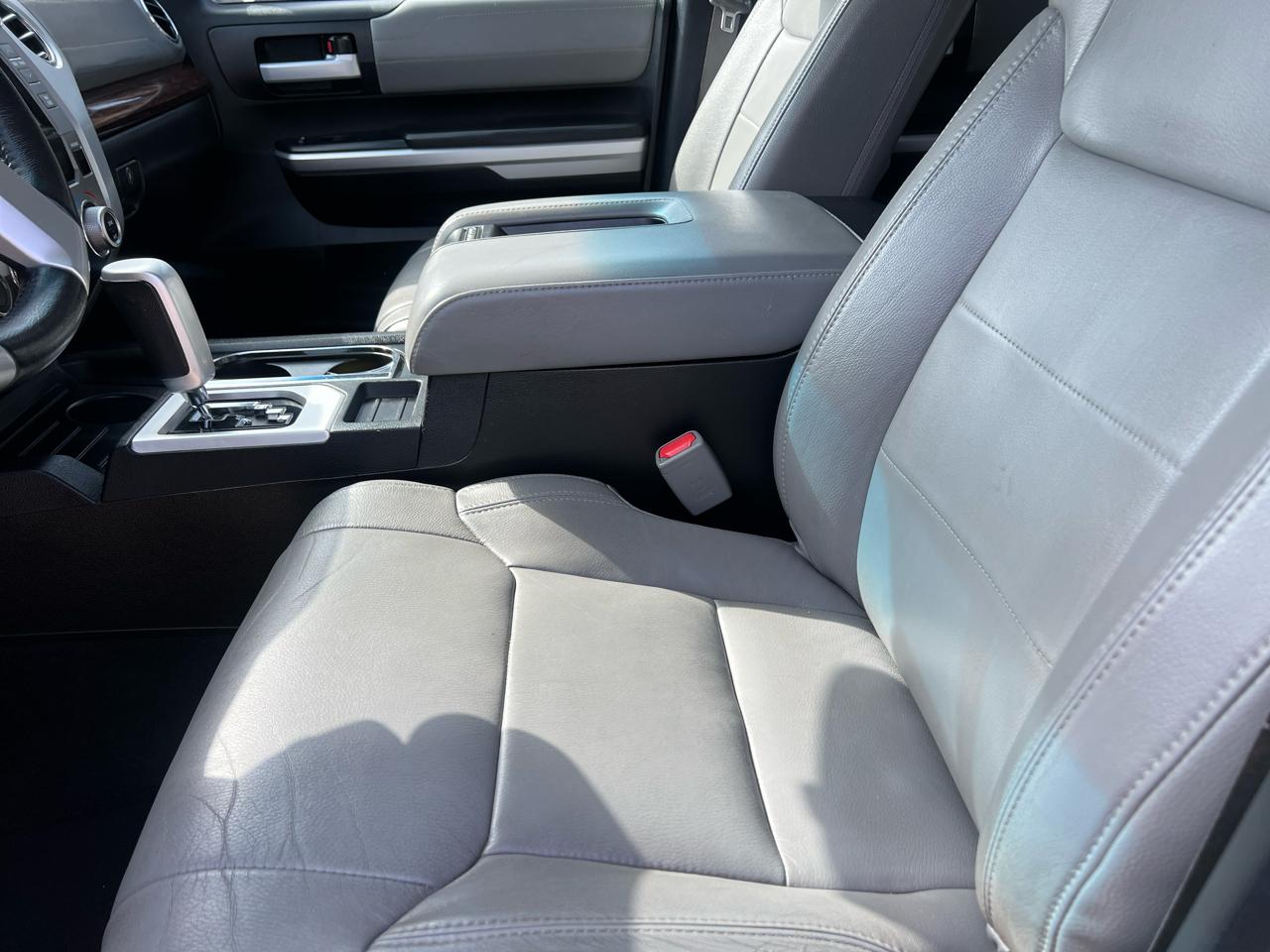 Toyota Tundra Limited 5.7L FFV CrewMax 4WD 2014