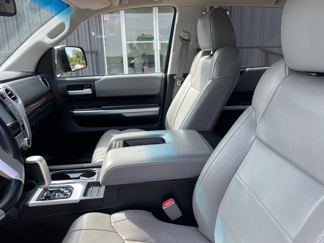 Toyota Tundra Limited 5.7L FFV CrewMax 4WD 2014