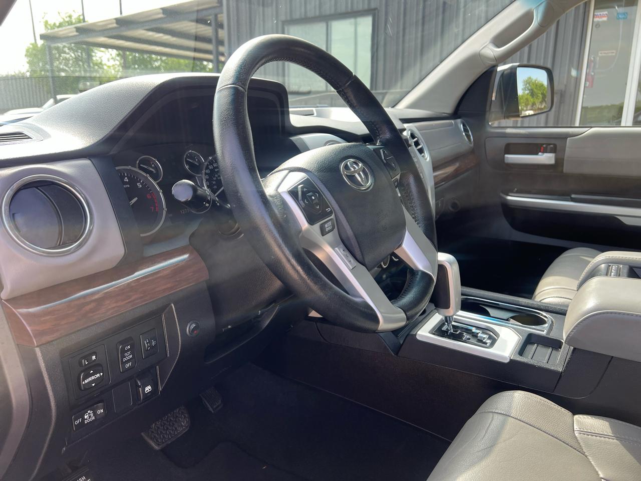 Toyota Tundra Limited 5.7L FFV CrewMax 4WD 2014