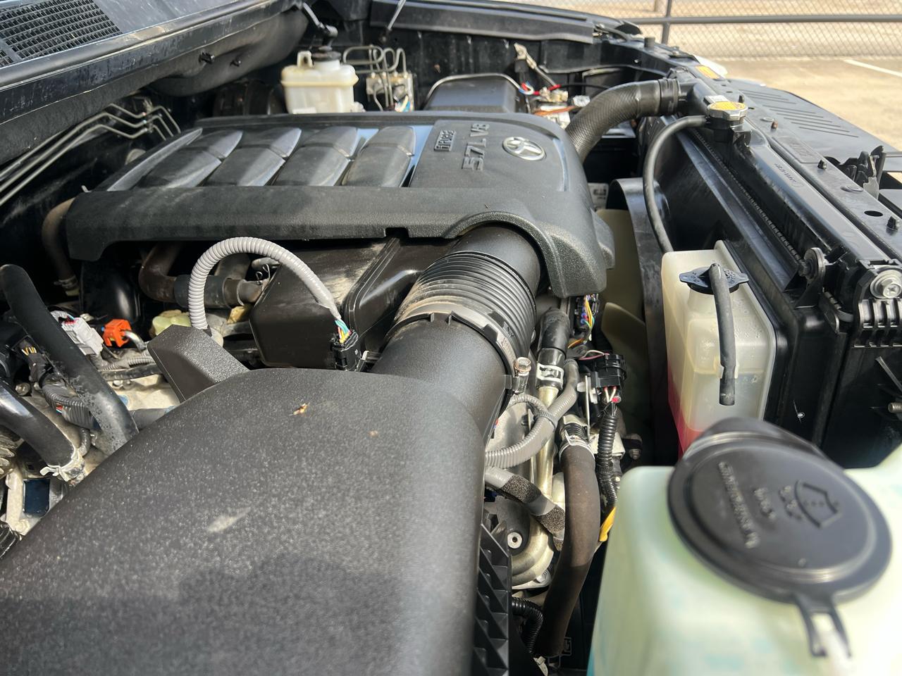 Toyota Tundra Limited 5.7L FFV CrewMax 4WD 2014