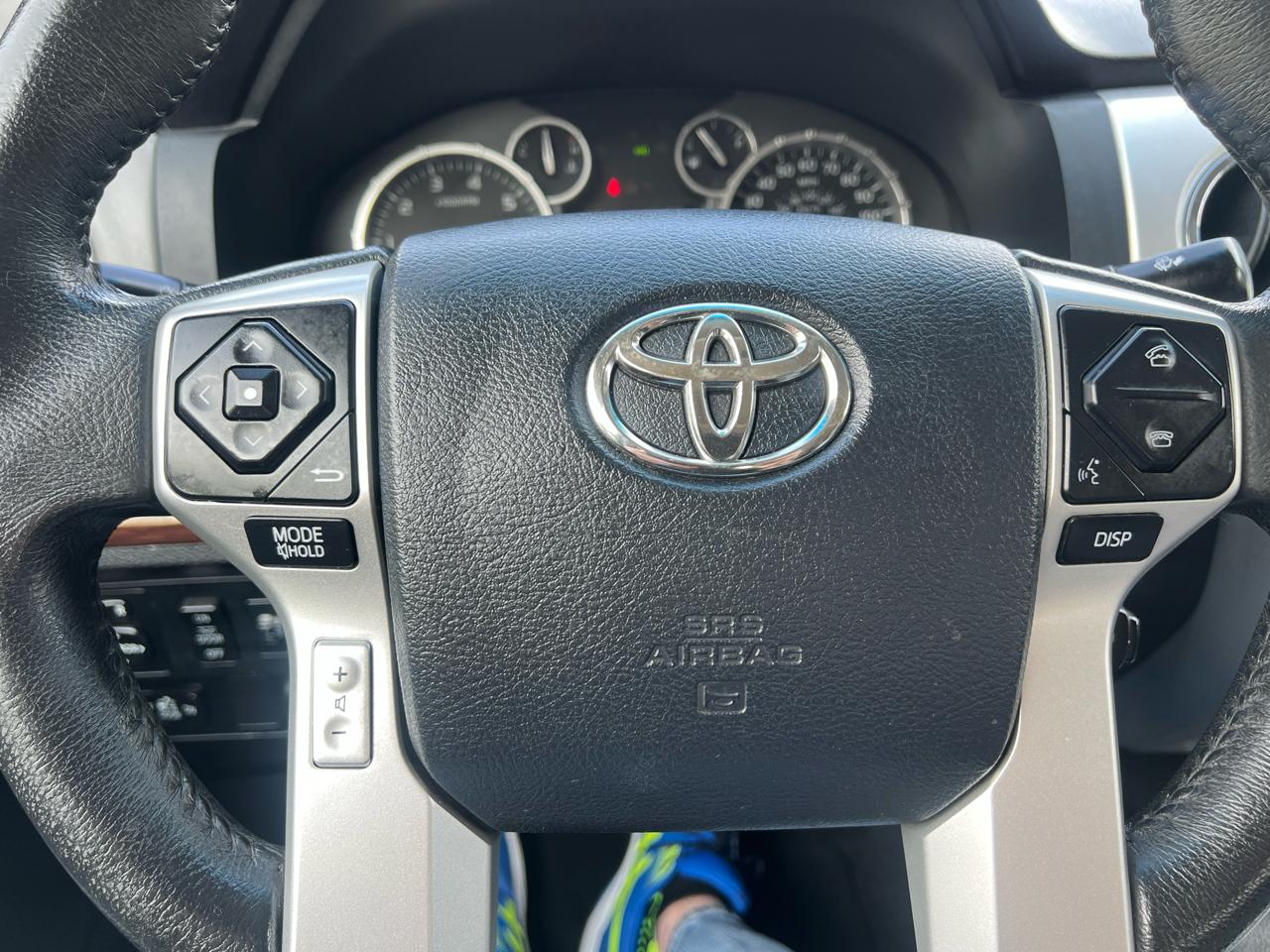 Toyota Tundra Limited 5.7L FFV CrewMax 4WD 2014
