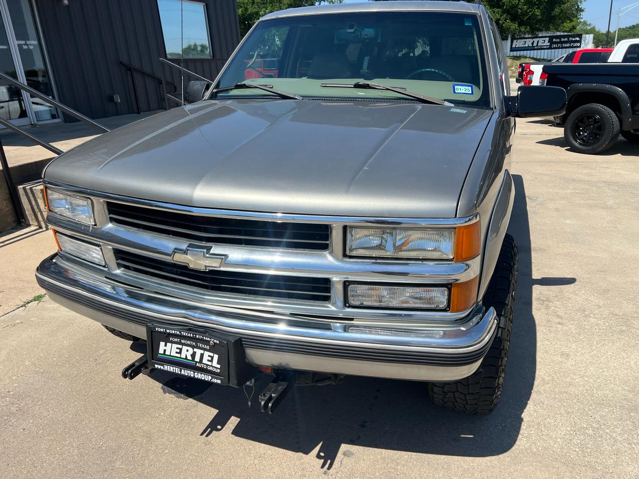 Chevrolet Suburban K2500 4WD 1999