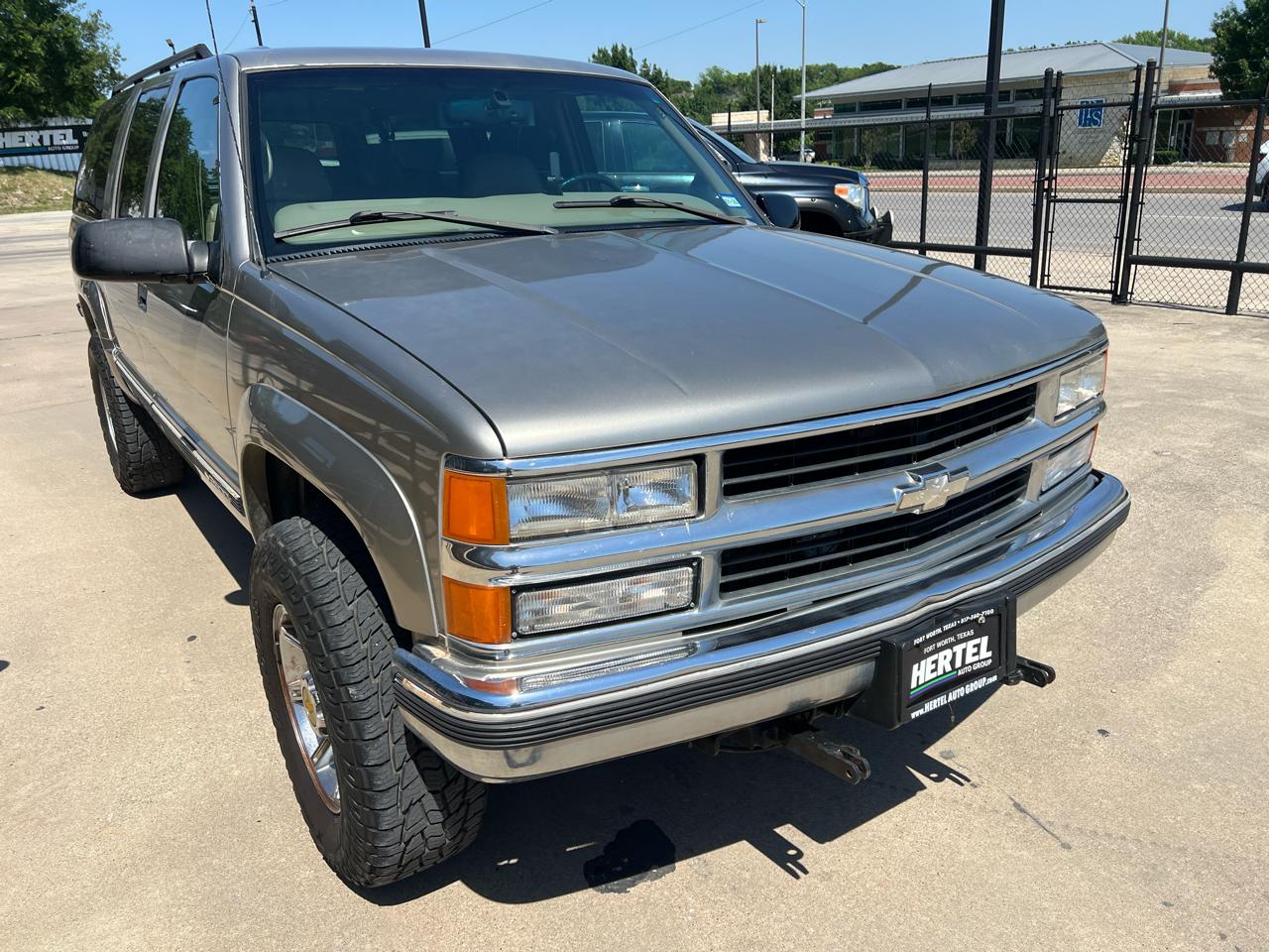 Chevrolet Suburban K2500 4WD 1999