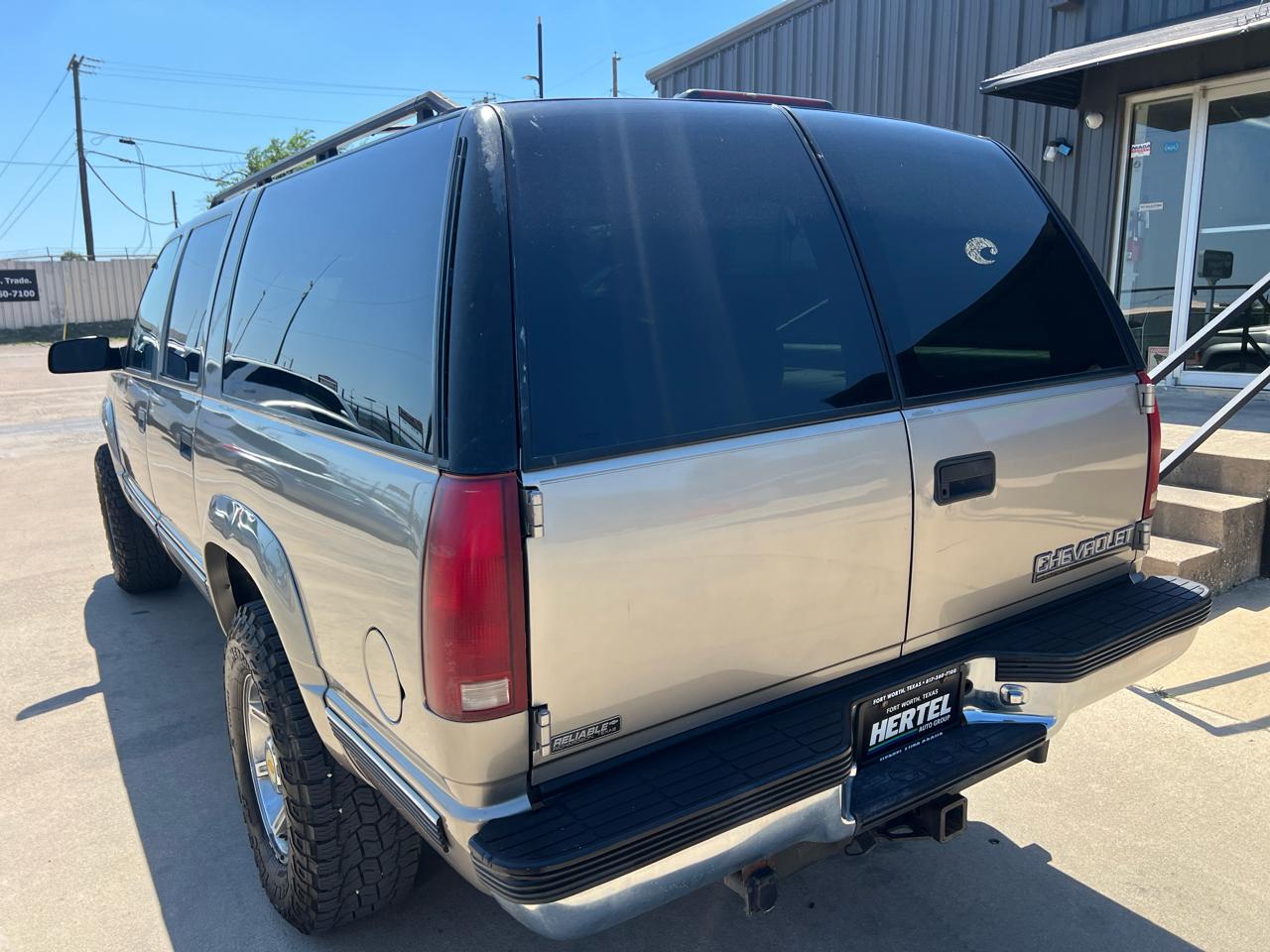 Chevrolet Suburban K2500 4WD 1999