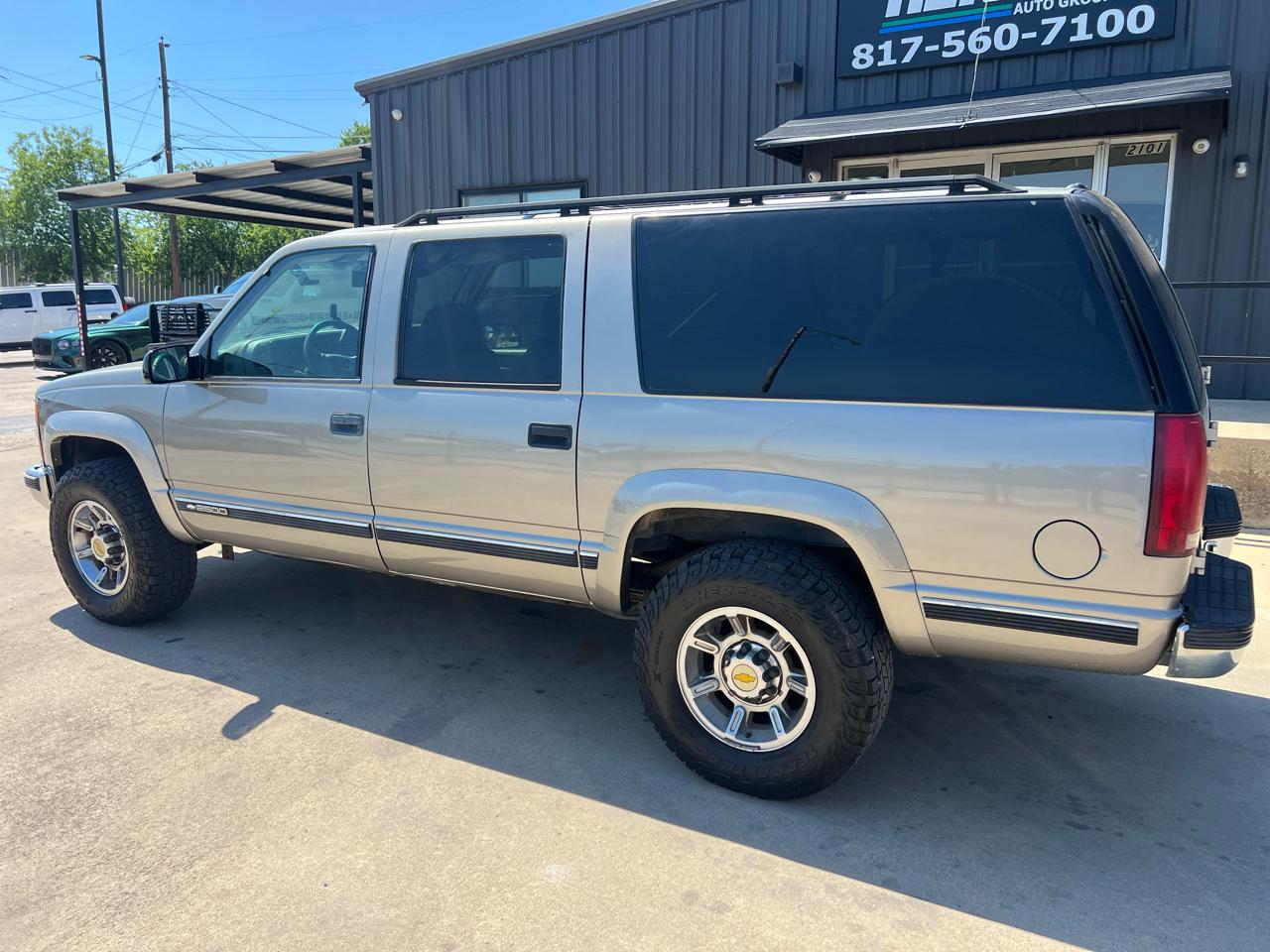 Chevrolet Suburban K2500 4WD 1999