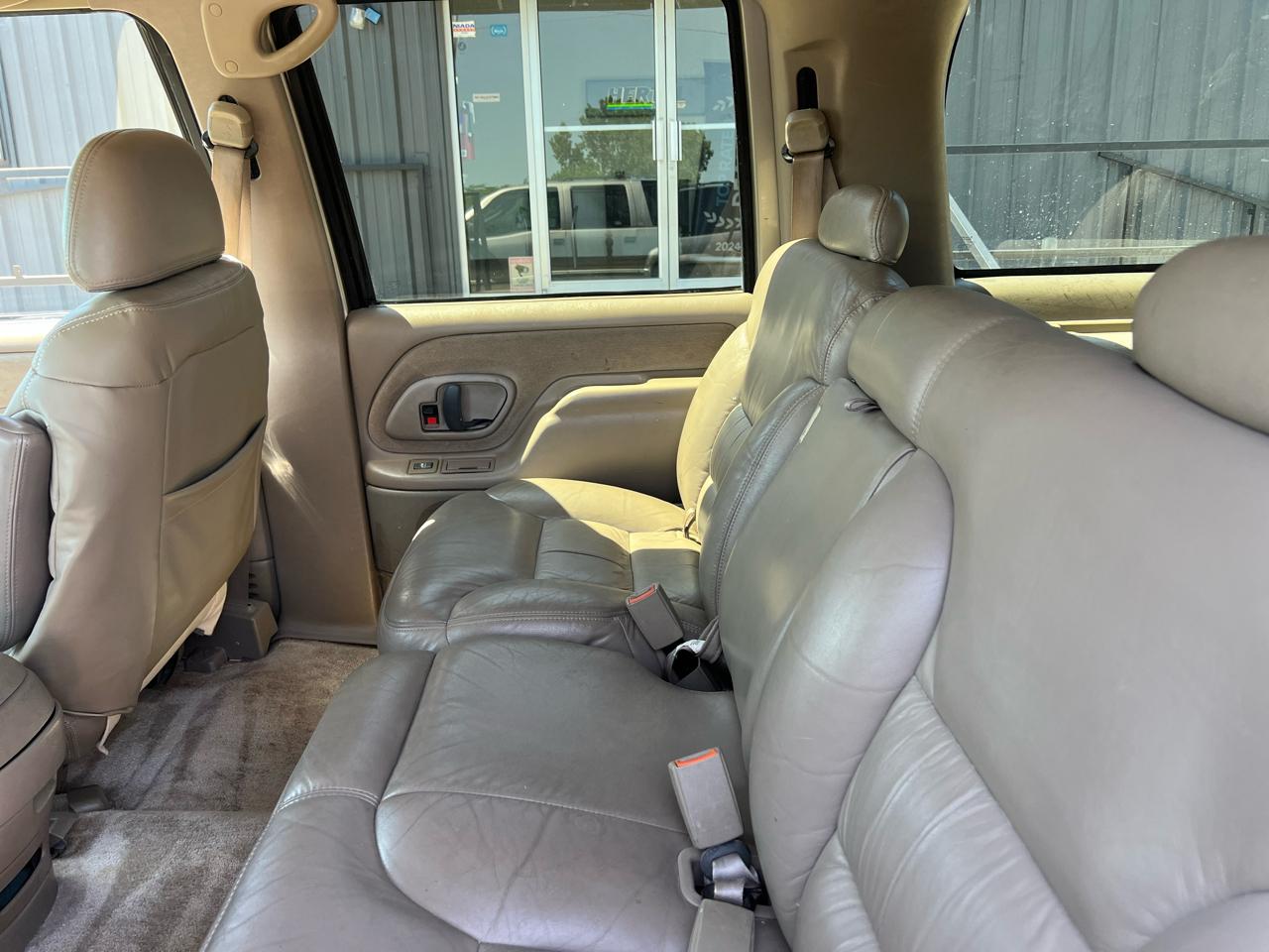 Chevrolet Suburban K2500 4WD 1999