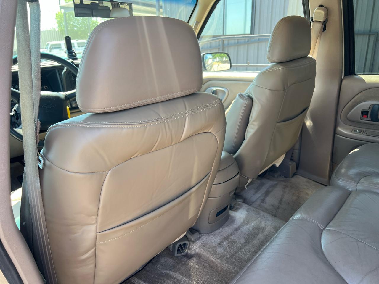 Chevrolet Suburban K2500 4WD 1999