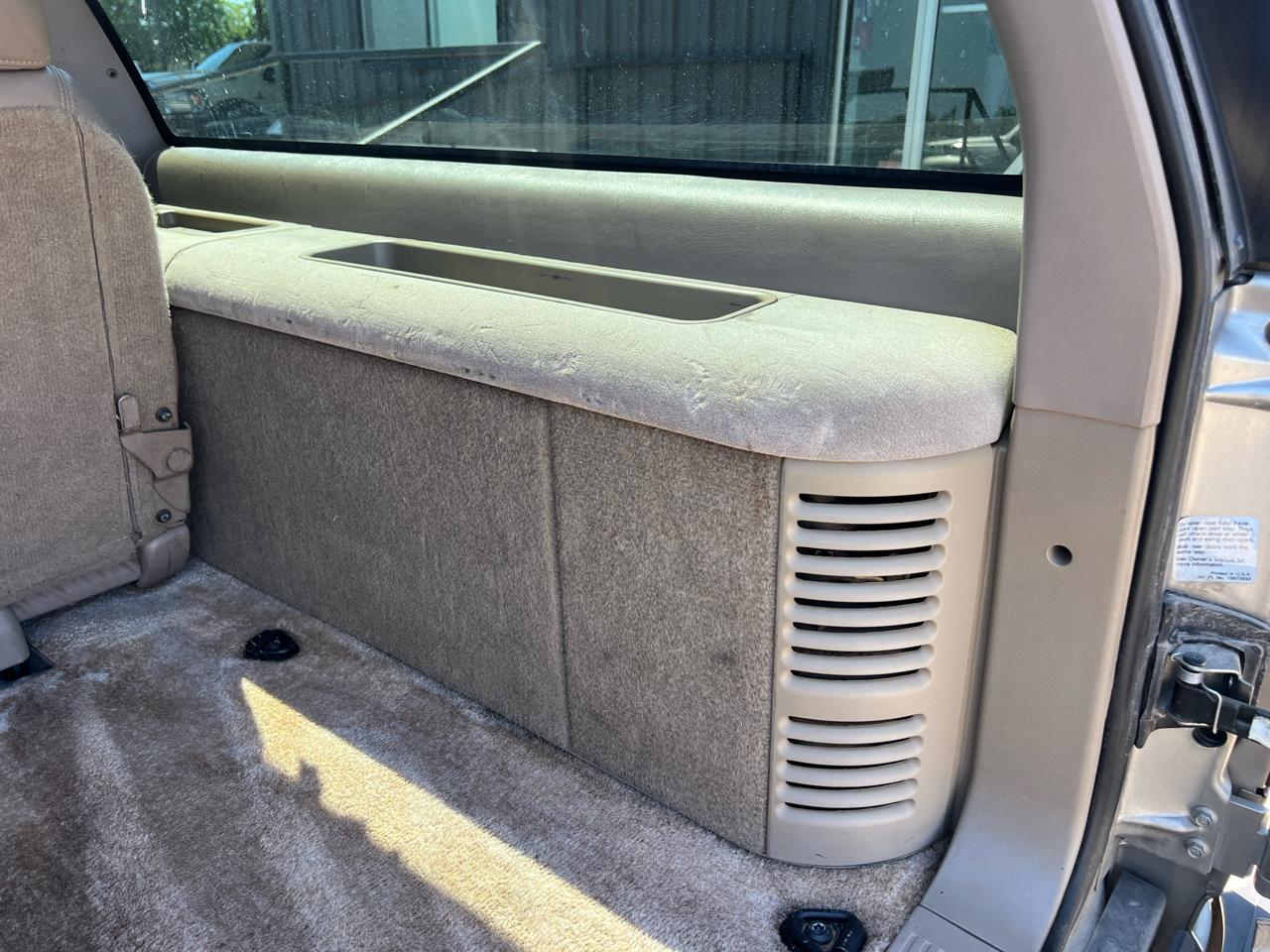 Chevrolet Suburban K2500 4WD 1999