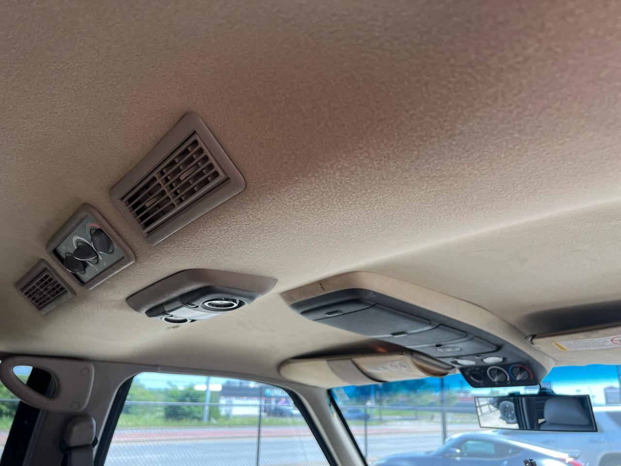 Chevrolet Suburban K2500 4WD 1999