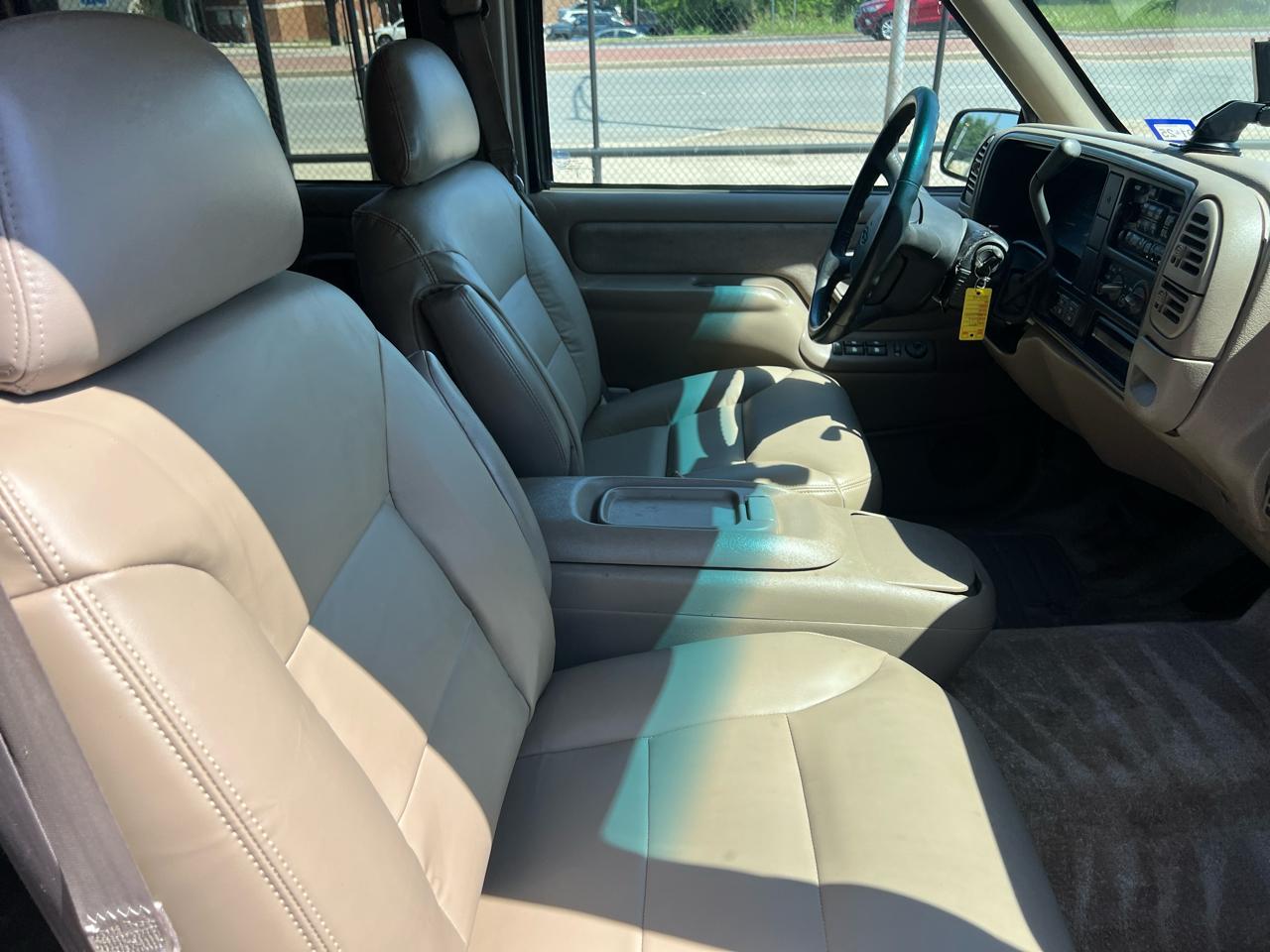 Chevrolet Suburban K2500 4WD 1999