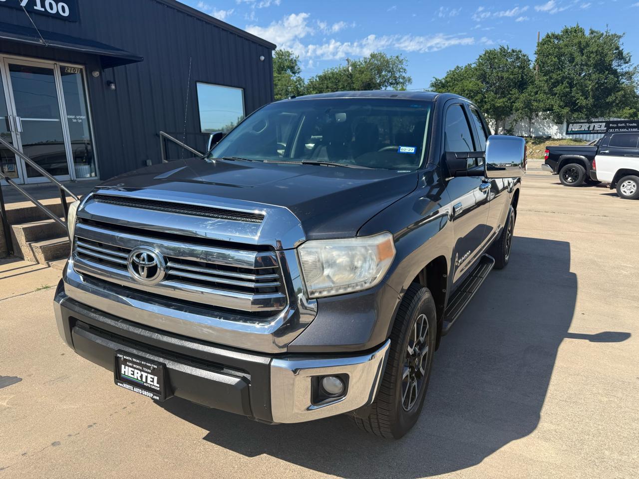 Toyota Tundra SR5 5.7L FFV V8 Double Cab 2WD 2016