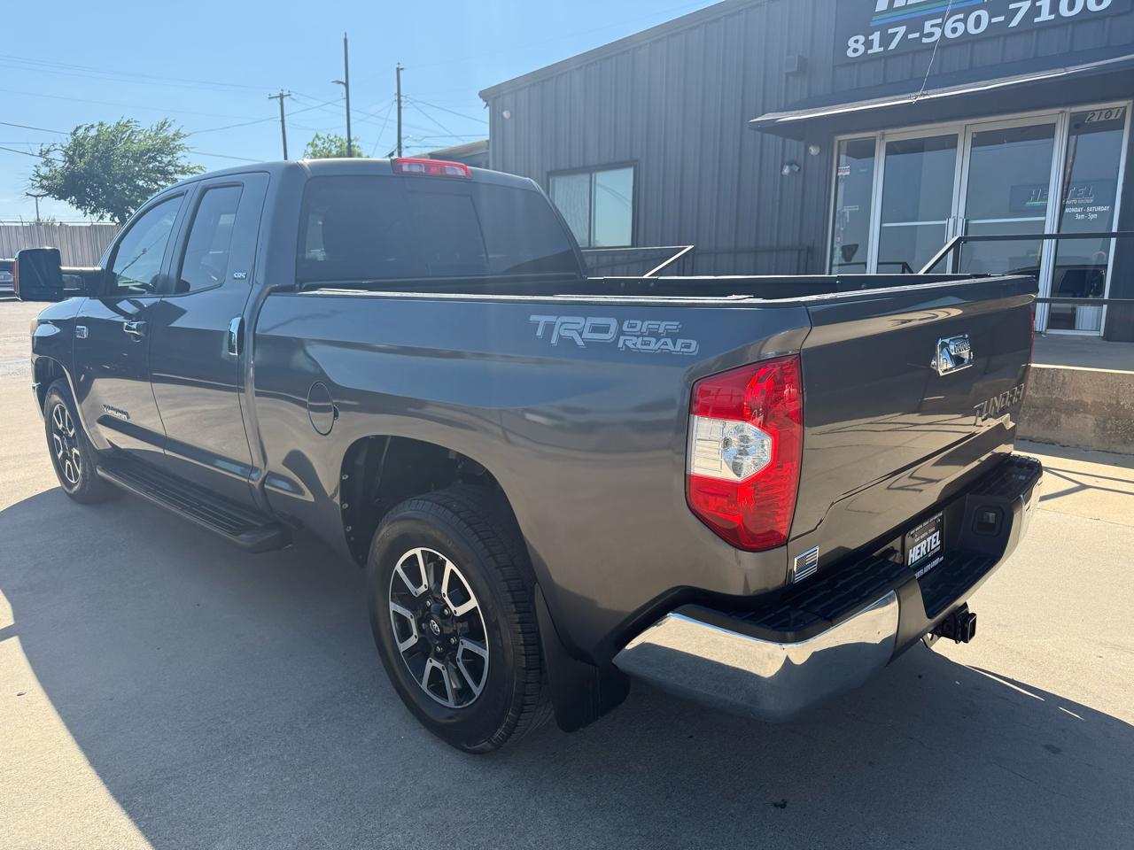 Toyota Tundra SR5 5.7L FFV V8 Double Cab 2WD 2016