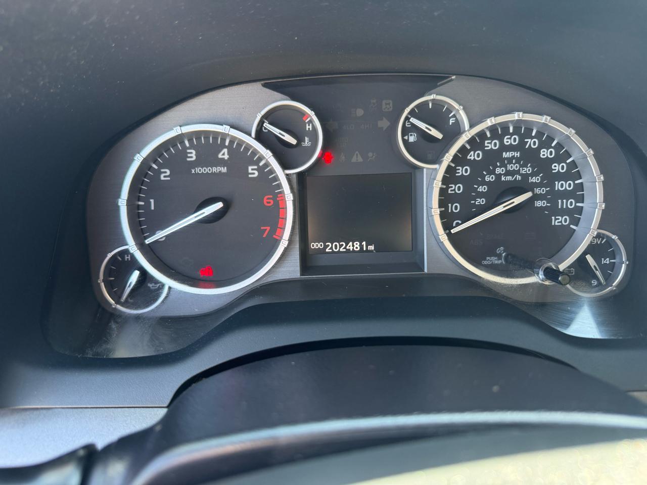 Toyota Tundra SR5 5.7L FFV V8 Double Cab 2WD 2016