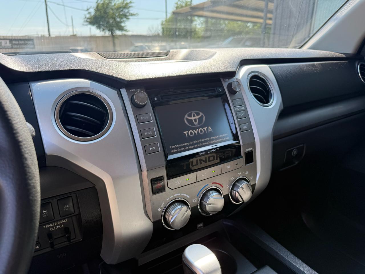 Toyota Tundra SR5 5.7L FFV V8 Double Cab 2WD 2016