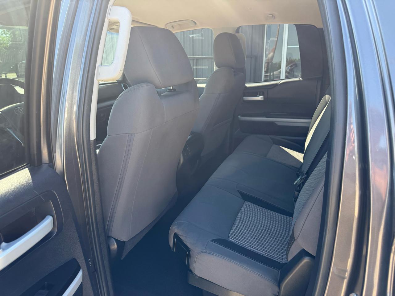 Toyota Tundra SR5 5.7L FFV V8 Double Cab 2WD 2016