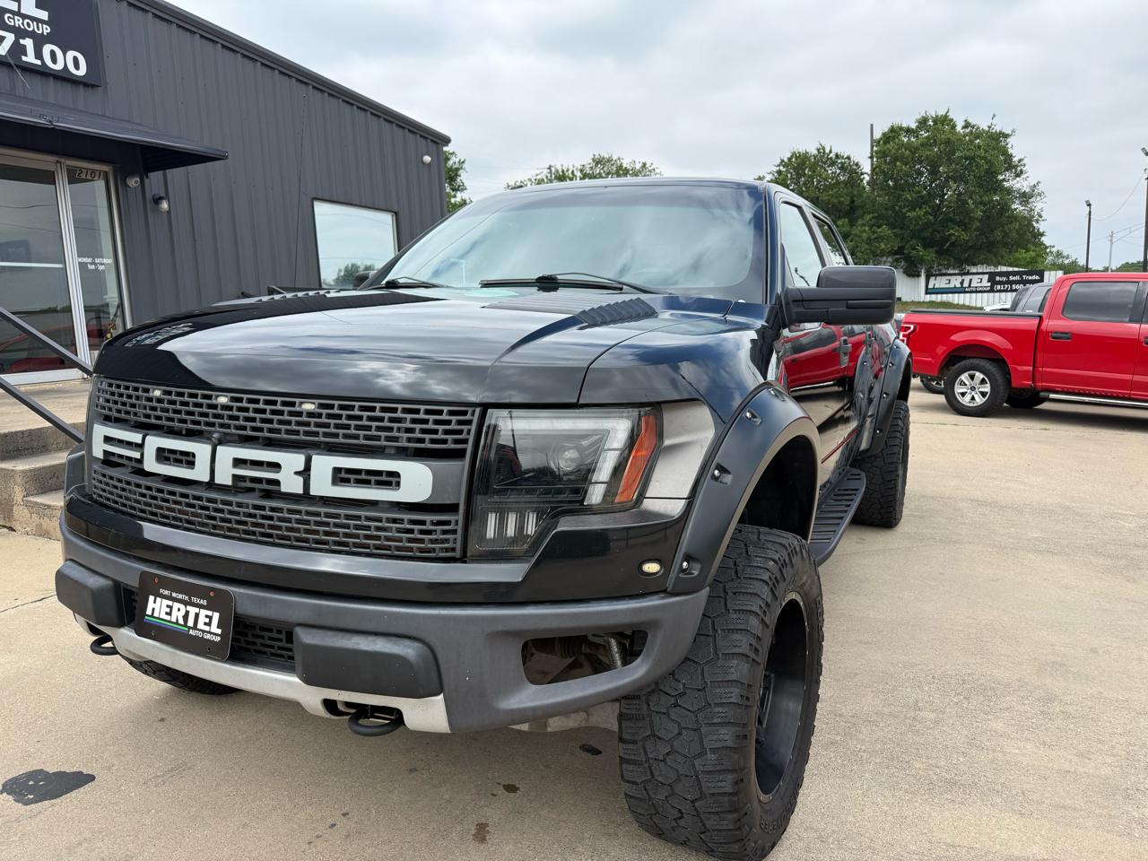 Ford F-150 4WD SuperCrew 145" SVT Raptor 2012