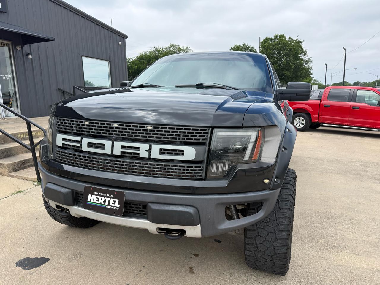 Ford F-150 4WD SuperCrew 145" SVT Raptor 2012