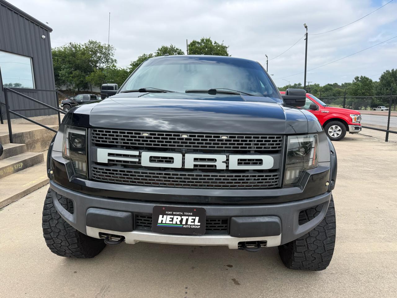 Ford F-150 4WD SuperCrew 145" SVT Raptor 2012