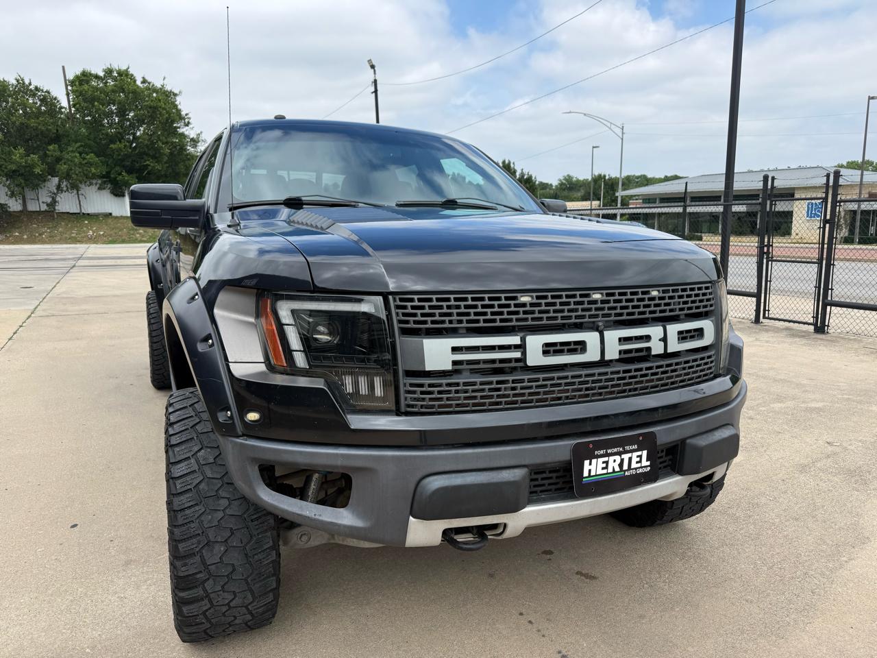Ford F-150 4WD SuperCrew 145" SVT Raptor 2012