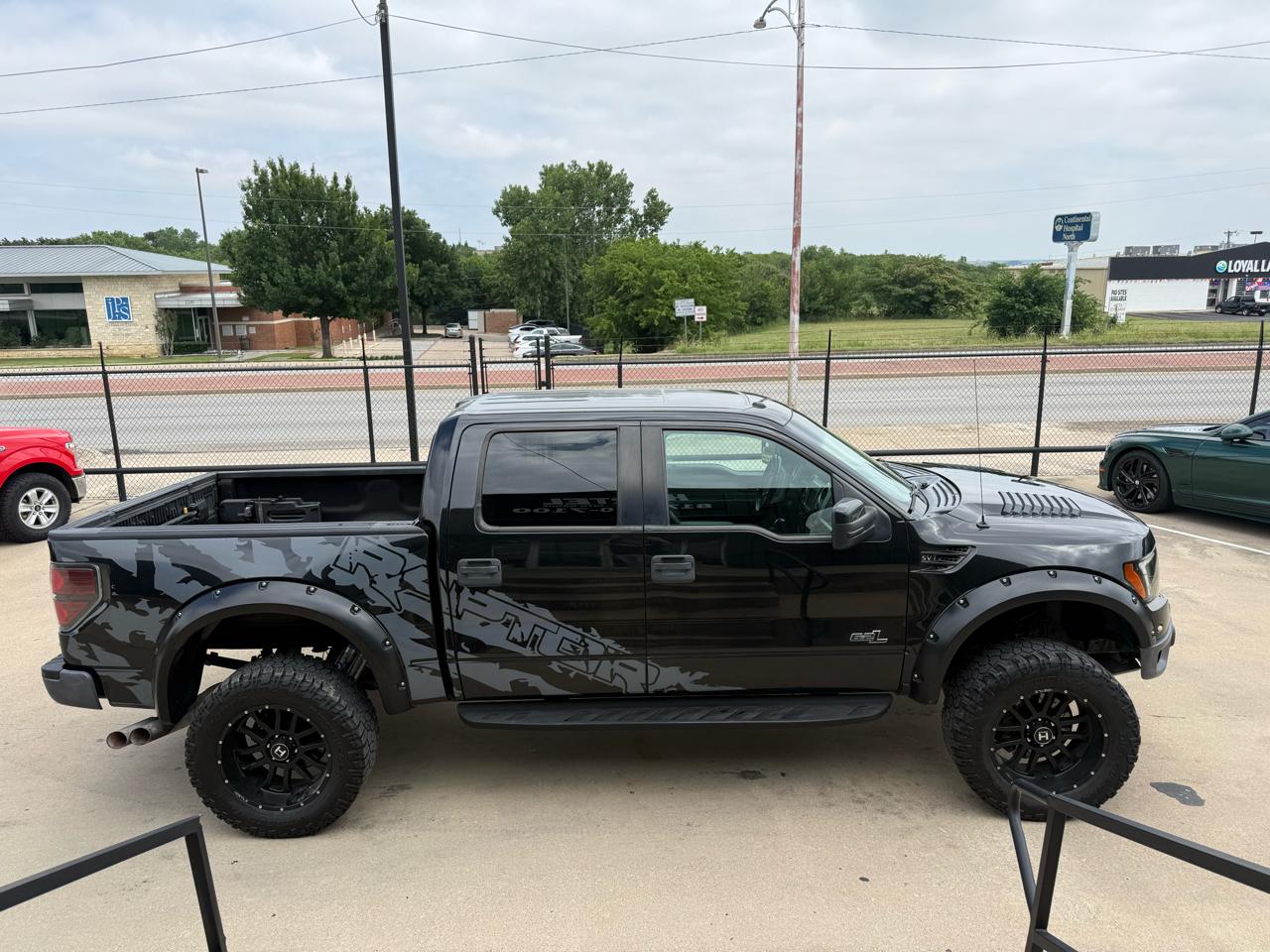 Ford F-150 4WD SuperCrew 145" SVT Raptor 2012