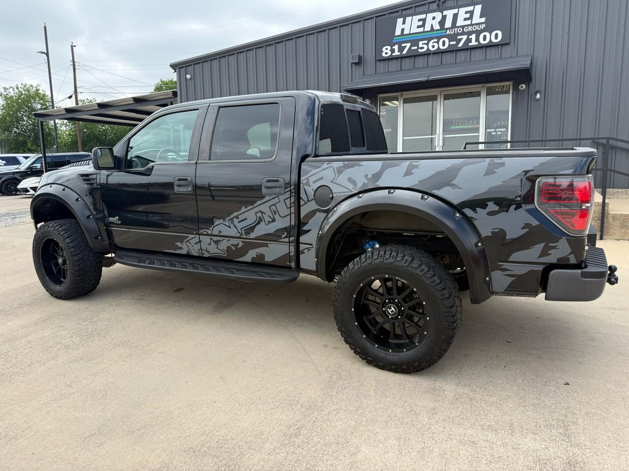 Ford F-150 4WD SuperCrew 145" SVT Raptor 2012