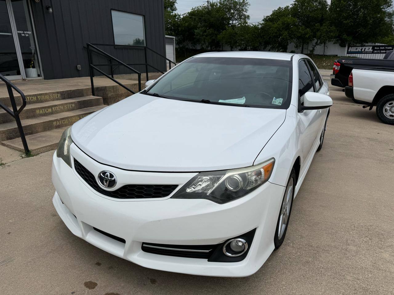 Toyota Camry XLE 2013