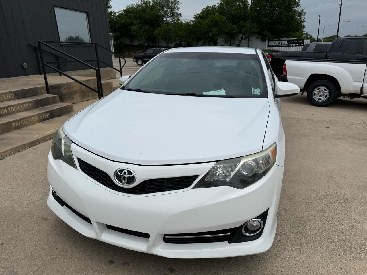 Toyota Camry XLE 2013