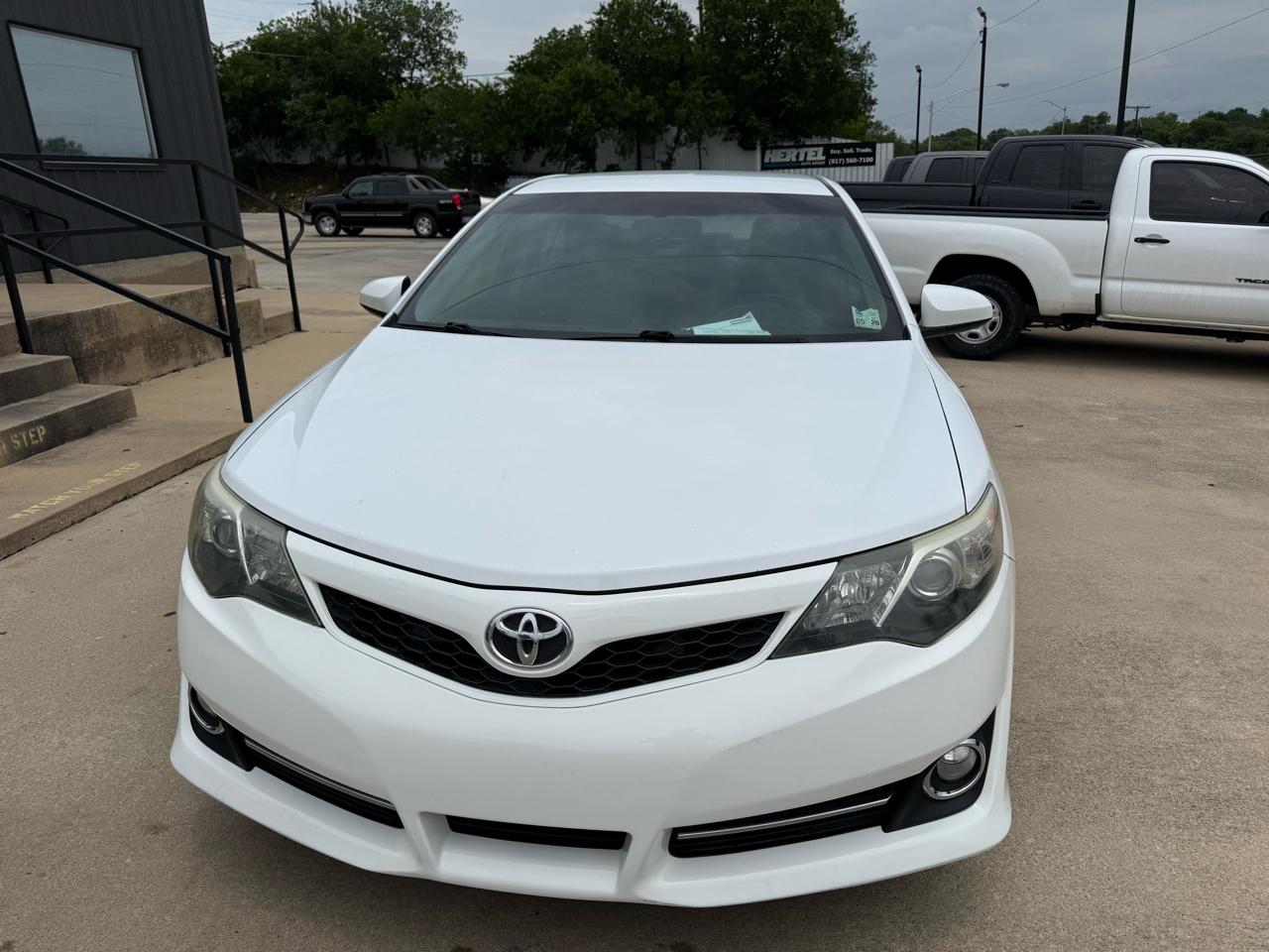 Toyota Camry XLE 2013