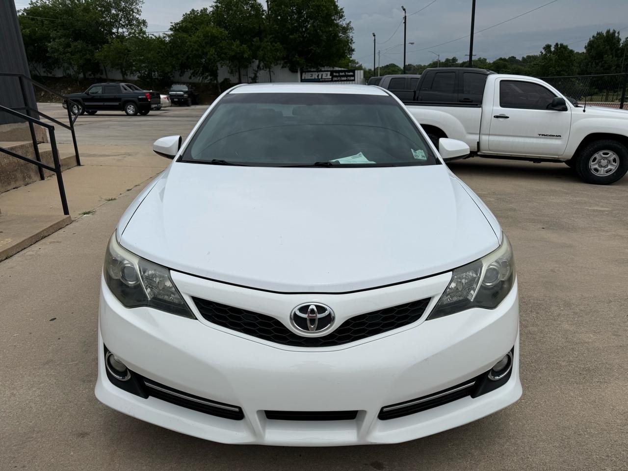 Toyota Camry XLE 2013