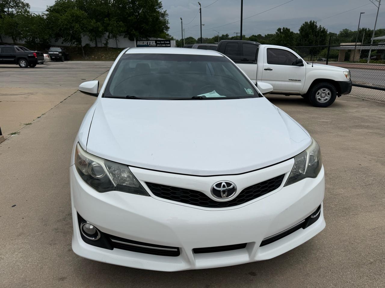 Toyota Camry XLE 2013