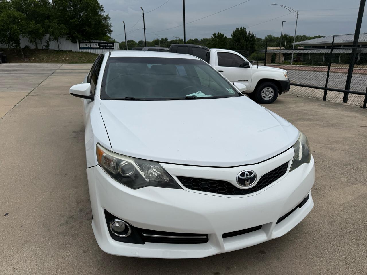 Toyota Camry XLE 2013